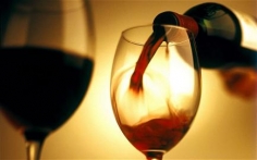 Uống rượu vang đỏ giúp giảm cân